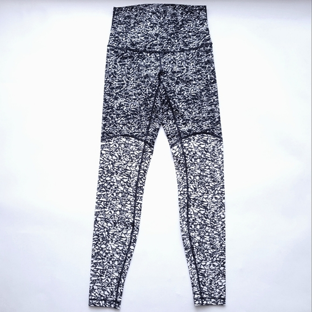 🍋Like New Lululemon Wunder Under Pant (Hi-Rise) - Picture 3 of 13
